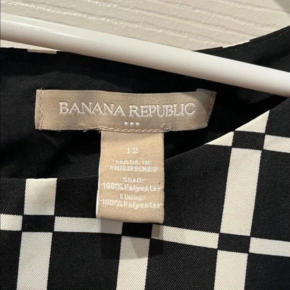 Banana Republic Silk-Feel Black & White Checked Dress - Picture 5 of 5